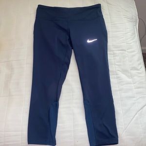 Nike cropped leggings